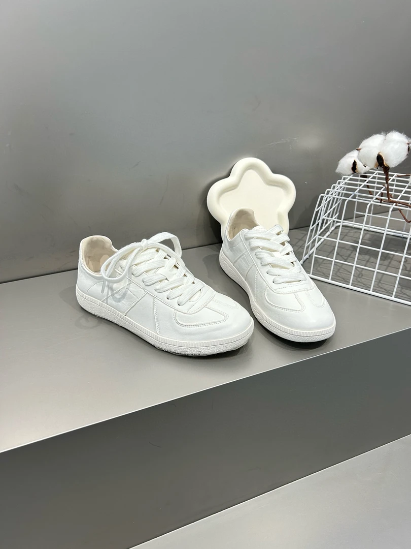 【珍姐专享】真皮软底无骨小白鞋女圆头系带舒适透气百搭休闲223-16