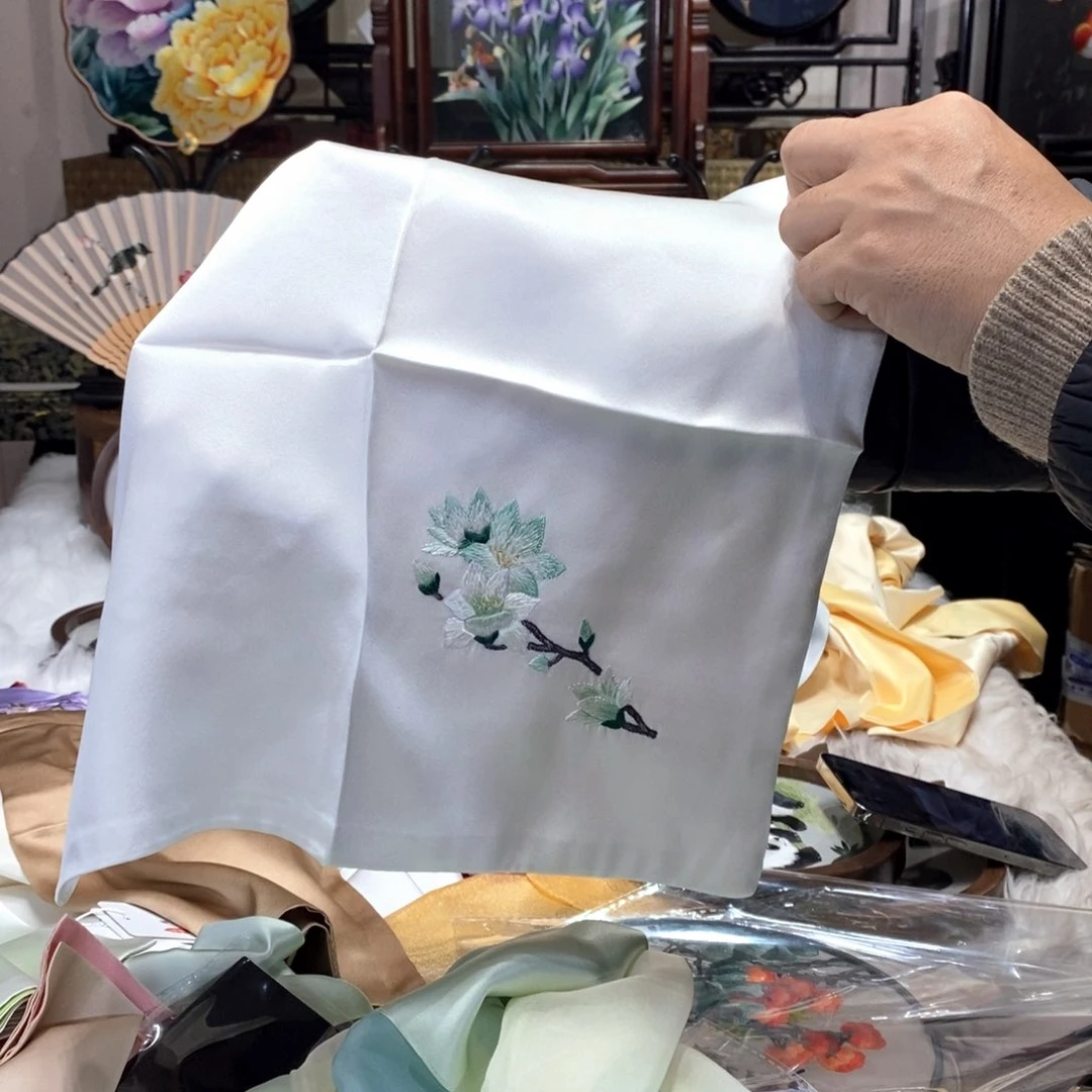 刺绣“****”苏州纯手工制作