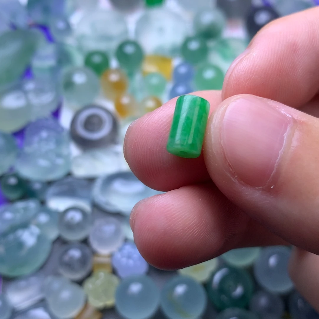 定制翡翠未镶嵌珠子