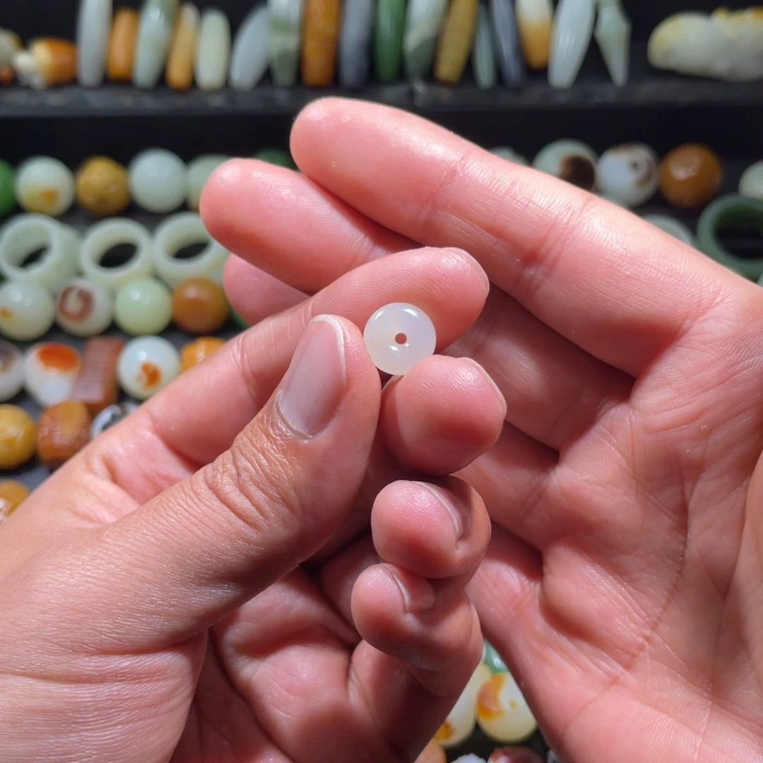 和田玉颈饰未镶嵌無*