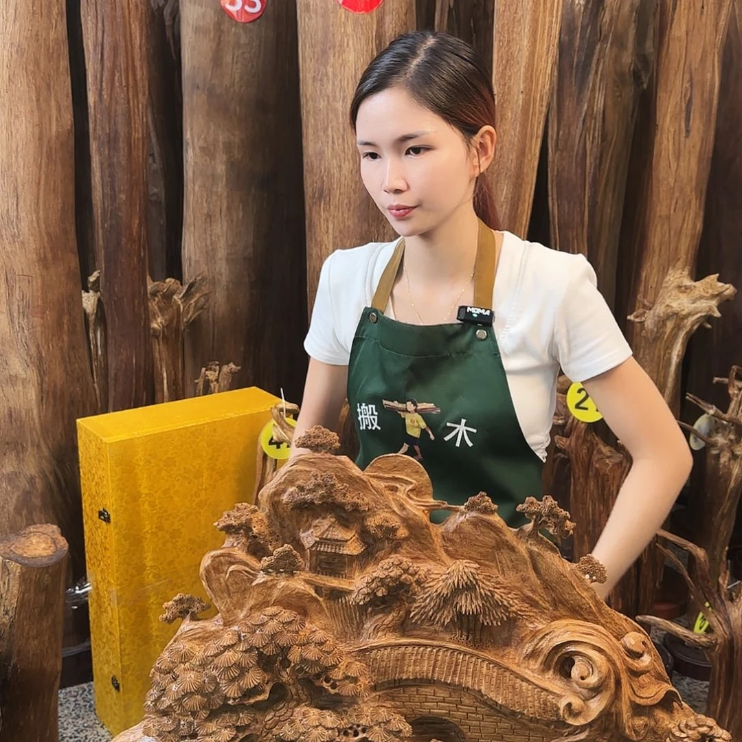 寡***刚沉香摆件天然沉香原材料摆件➕底座