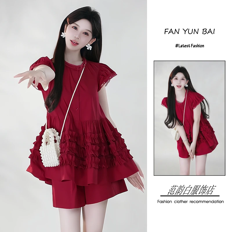 夏季2025新款一整套女装韩系穿搭氛围感木耳边拼接上衣短裤两件套