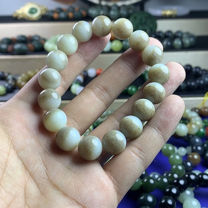 手串未镶嵌和田玉