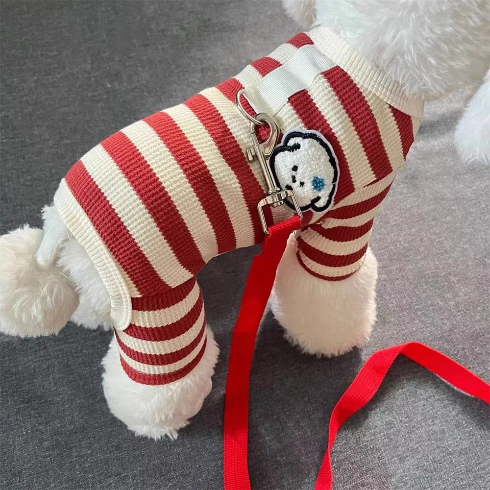 狗狗衣服早秋新款可牵引条纹衫四脚衣泰迪比熊马尔济斯外穿防掉毛