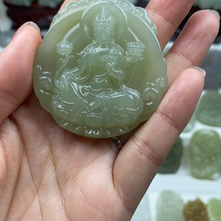 ~****和田玉未镶嵌颈饰