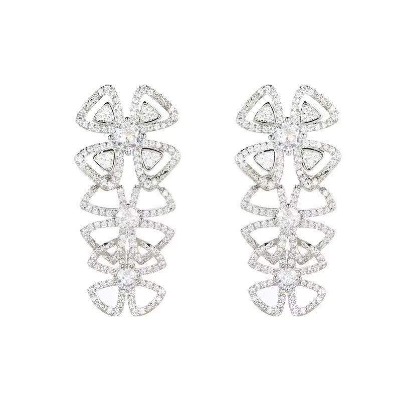 铜合金耳饰 屿希 玫瑰同款花朵满钻锆石925银针耳环M0060