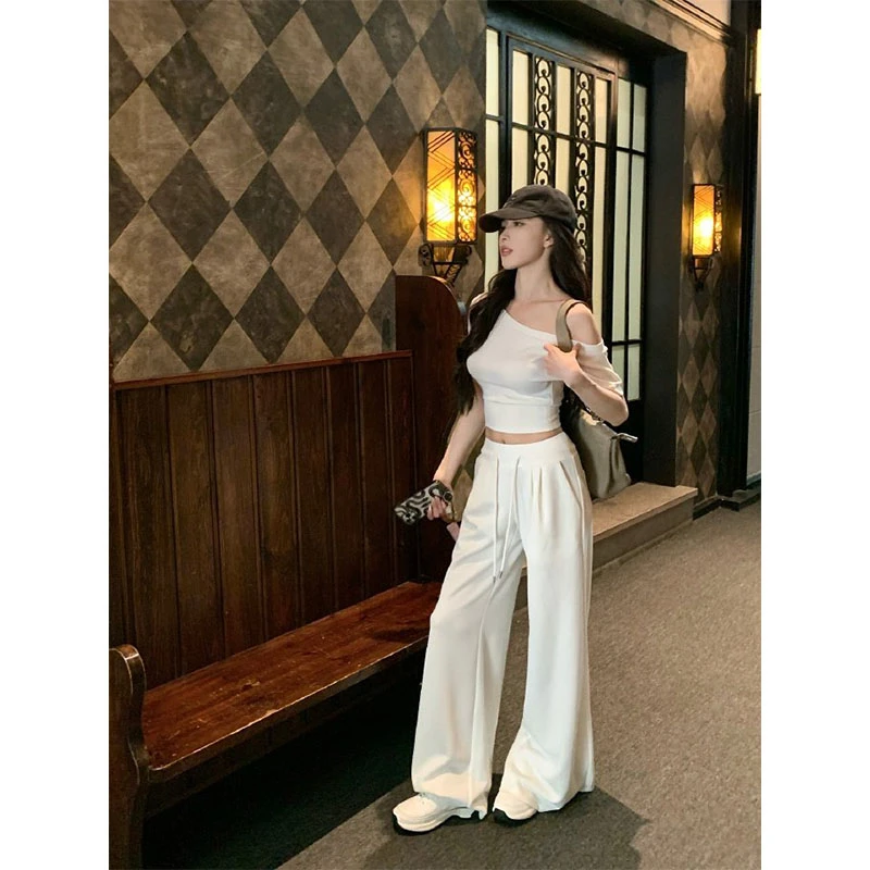 纯欲炸街高级感露肩修身显瘦白色短袖上衣高腰抽绳松紧腰阔腿裤女