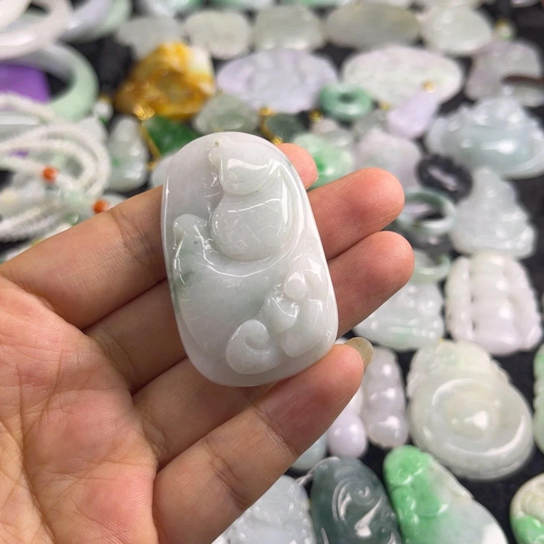 翡翠未镶嵌吊坠(不含链)