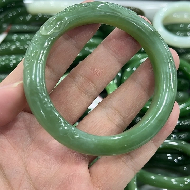 和田玉未镶嵌手镯55～