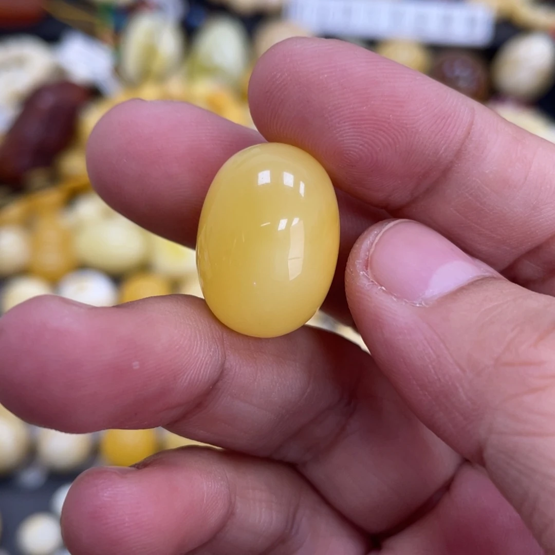 悟***0未镶嵌琥珀裸石15*21mm
