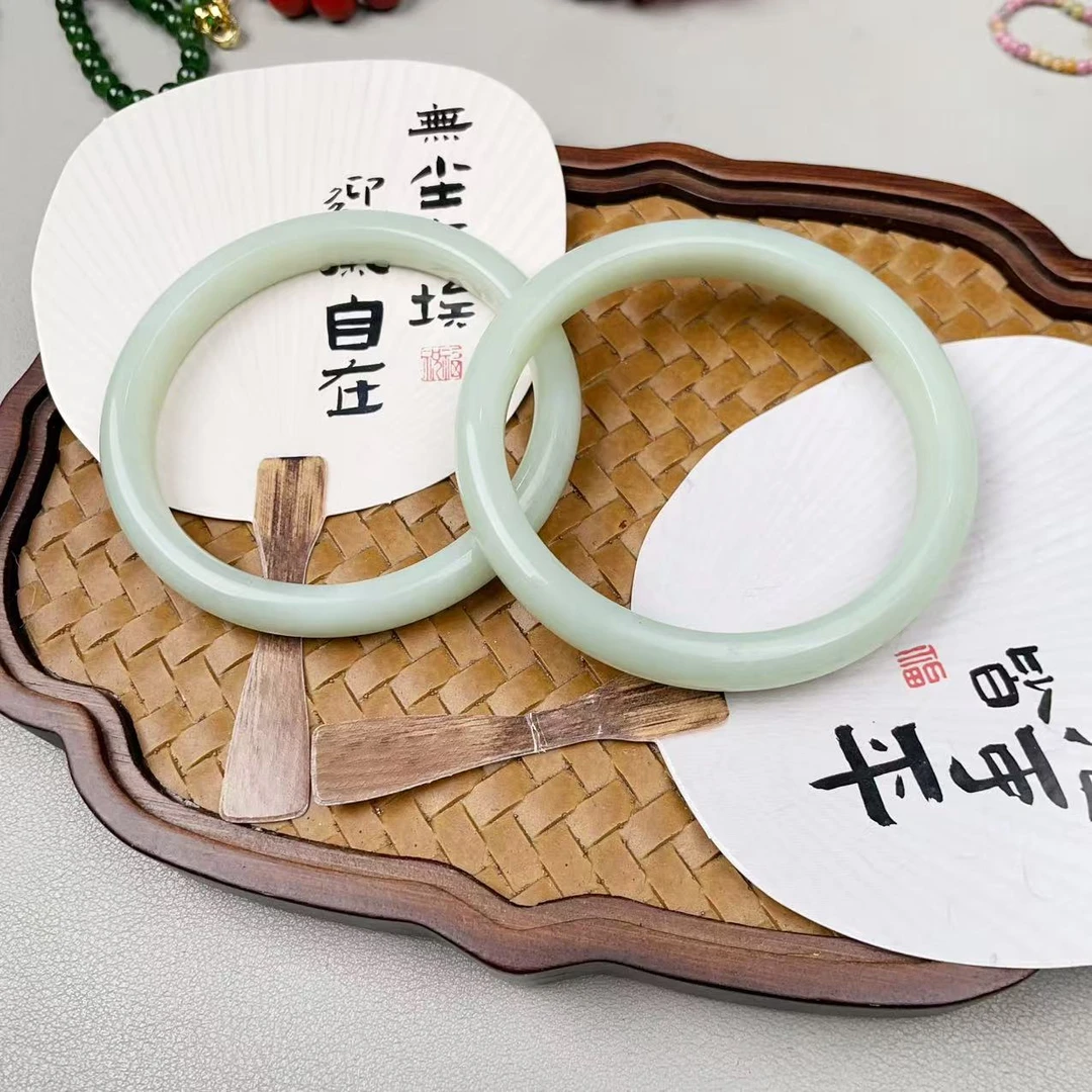 和田玉鸭蛋青手镯 多样性发货拍一发一