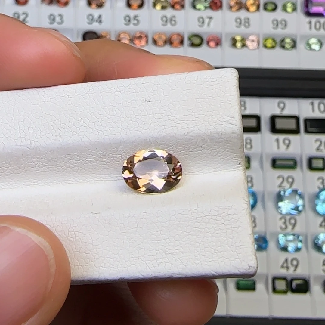 珠宝半成品未镶嵌碧玺天然1.34克拉