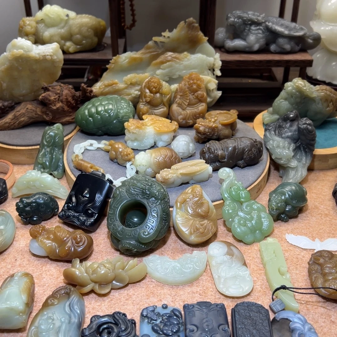 和田玉未镶嵌挂件