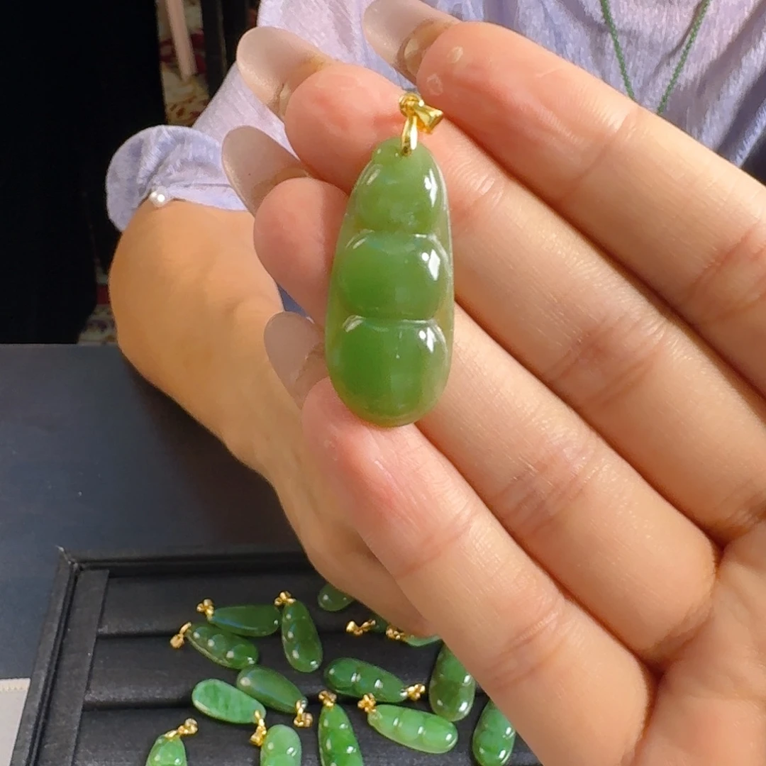 颈饰银S925镶嵌和田玉福豆吊坠 发其一 不含链 尾货福利