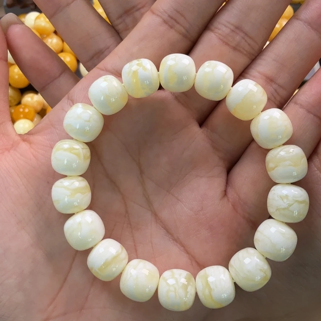 小***鱼蜜蜡未镶嵌珠宝奇石