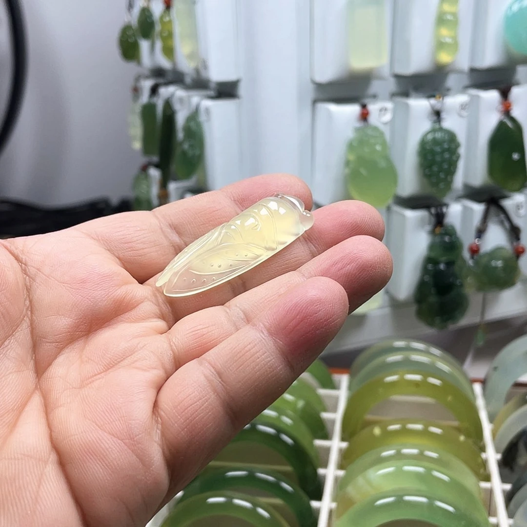 蛇纹石玉合金颈饰