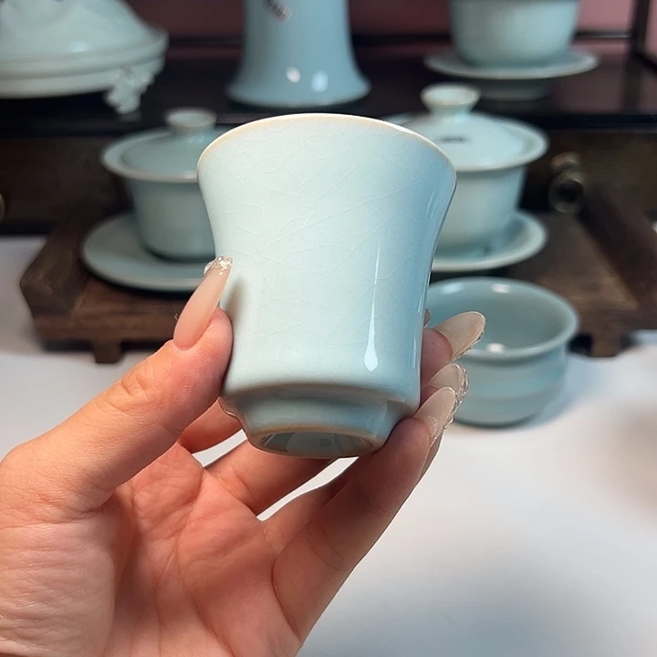 瓷片哈哈哈哈哈哈哈哈哈