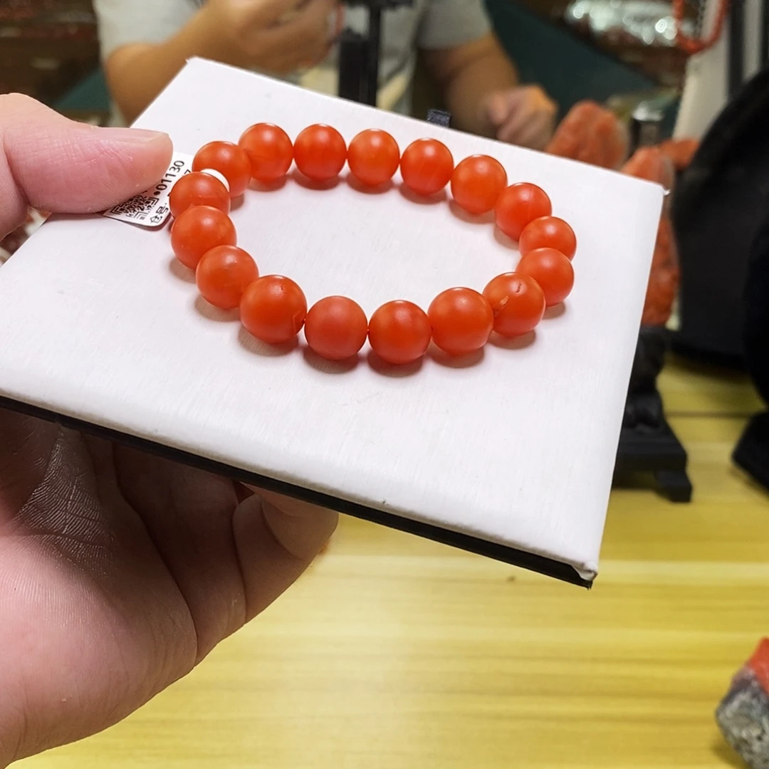 南红玛瑙未镶嵌手链