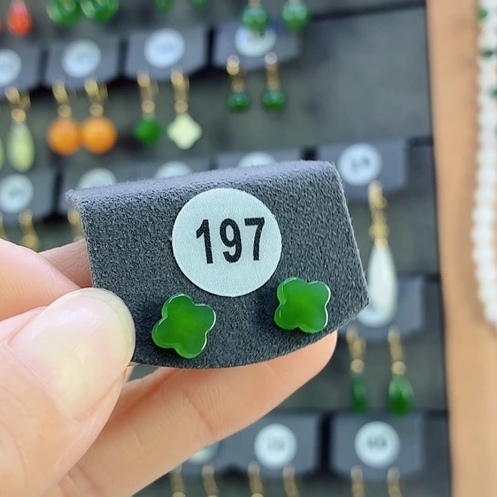 和田玉18K金镶嵌耳饰