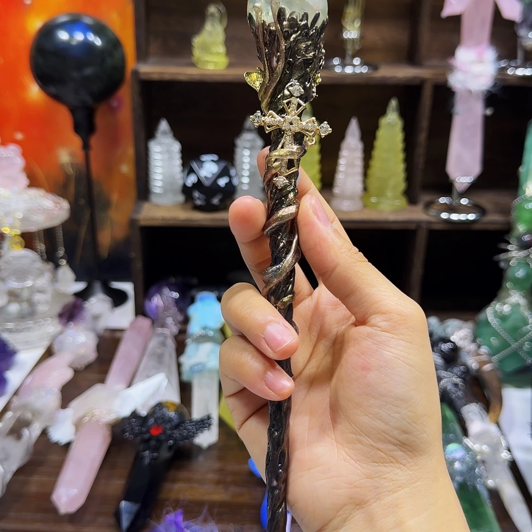 未镶嵌水晶大型摆件（非配饰）