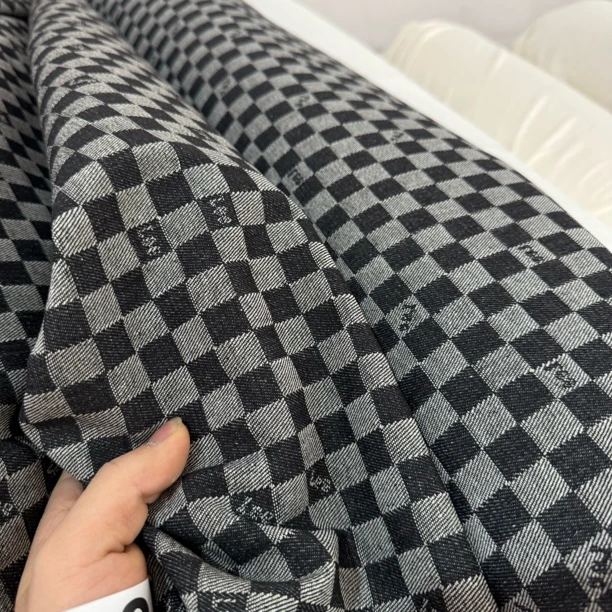 34 品牌L什么ee棋盘格牛仔面料3米价宽1.8