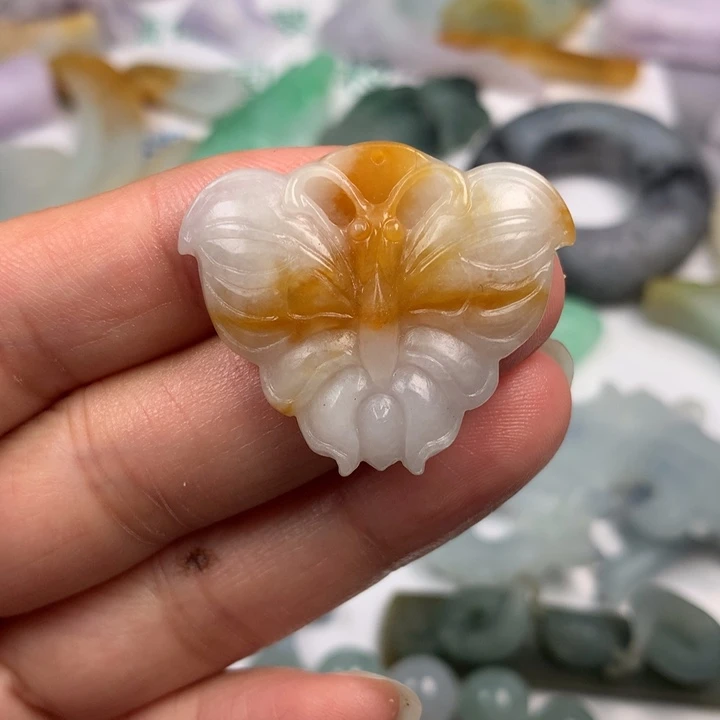 定制翡翠未镶嵌翡翠