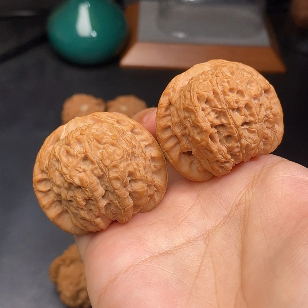 文玩核桃把件血麒麟全品41