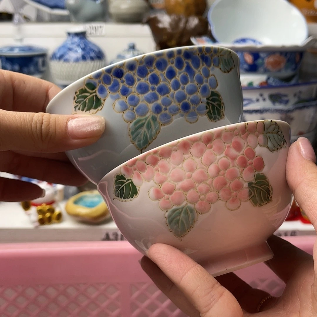 瓷片哈哈哈来拉了啊笑而不