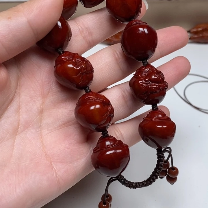 钢****橄榄核雕刻工艺的发展
