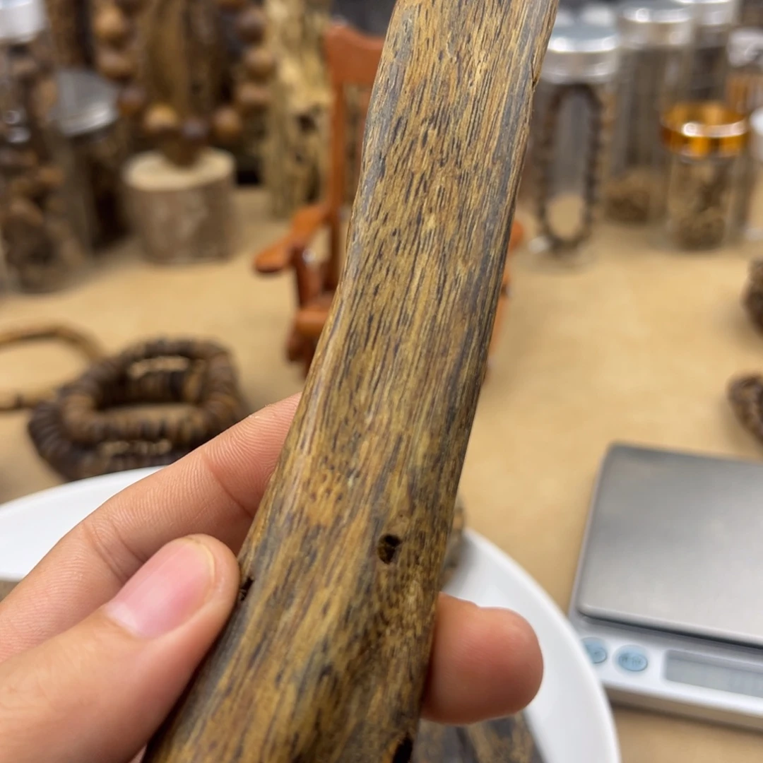 大叶紫檀（黑酸枝木类）原木手把件20cm