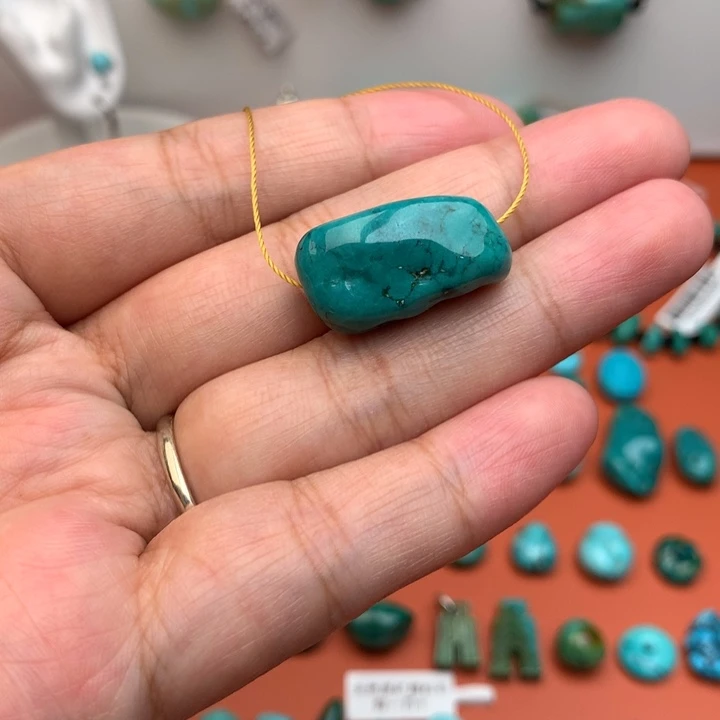 未镶嵌绿松石珠宝奇石