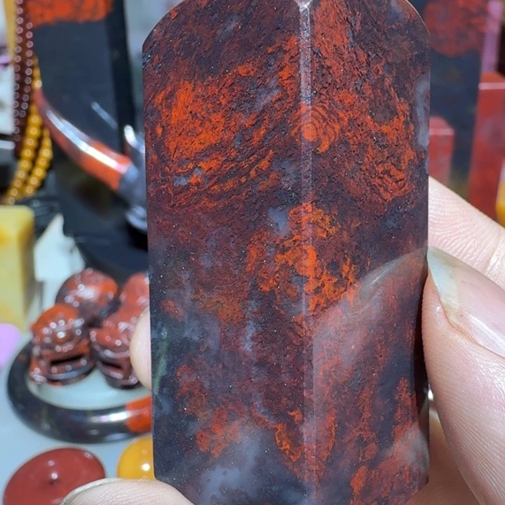 玉桂林鸡血红印章