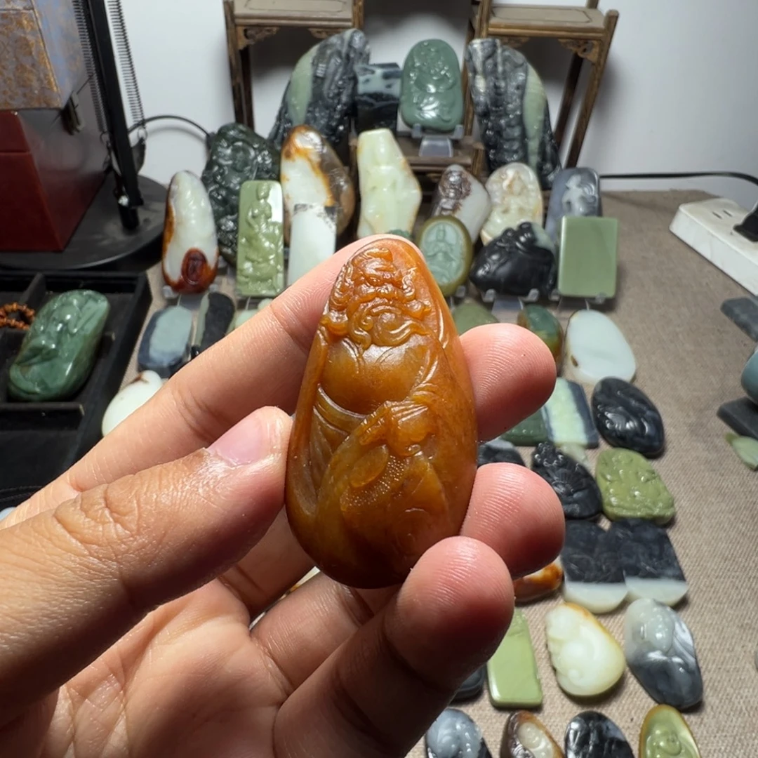 和田玉未镶嵌挂件钟馗