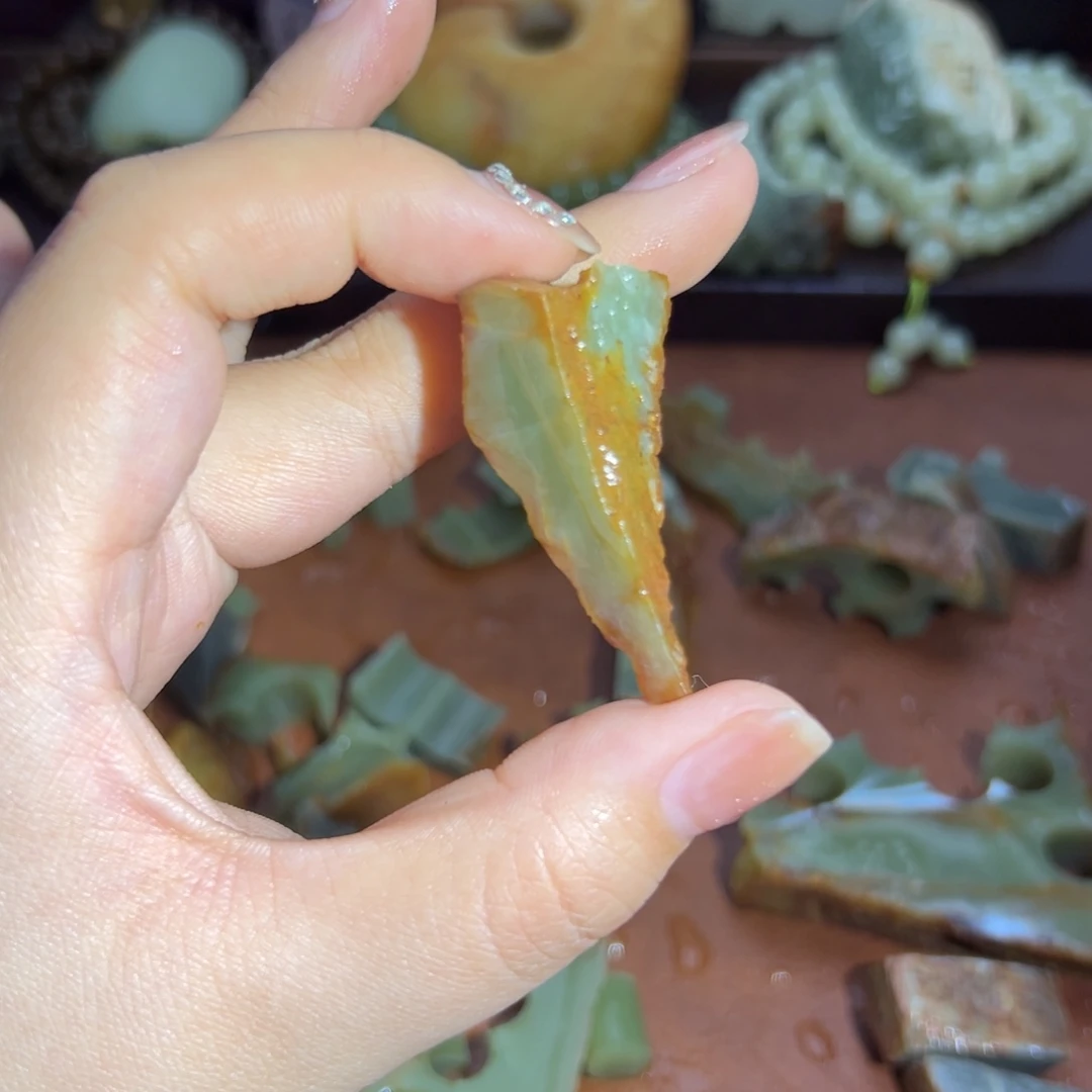 和田玉未镶嵌珠宝奇石