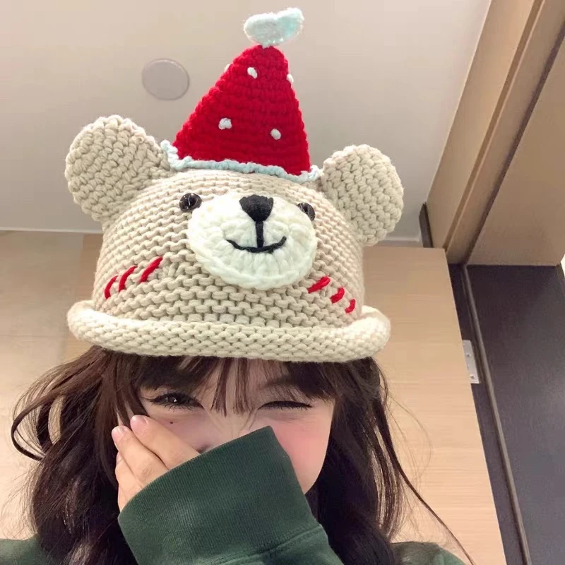 可爱卡通小熊生日帽女手工针织帽子秋冬保暖百搭显脸小套头帽