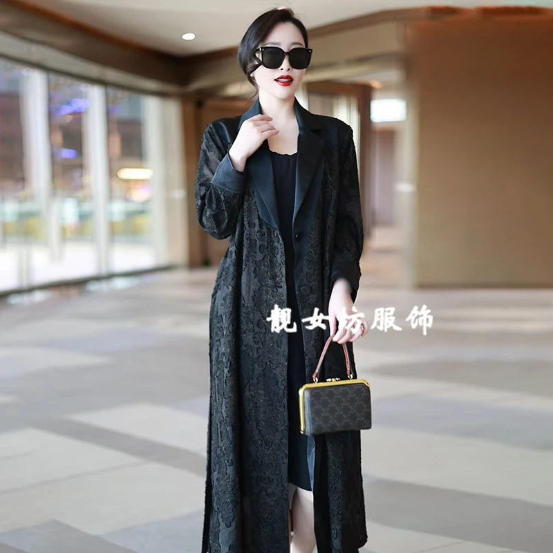 醋酸提花烫金风衣薄外披春夏新款高级感阔太太宽松大码200斤大衣
