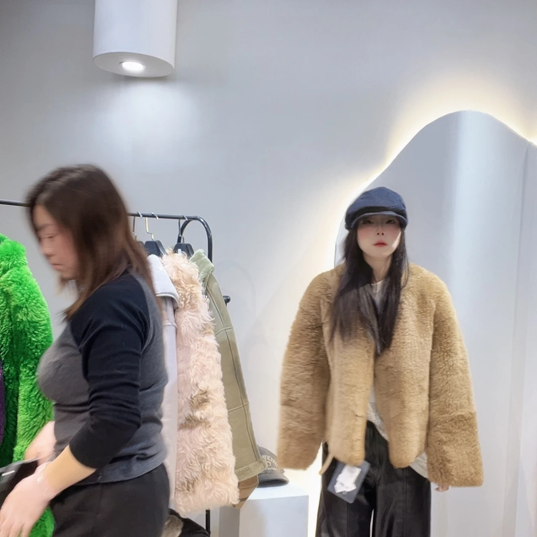 真皮皮毛一体外套223-3364/110斤内