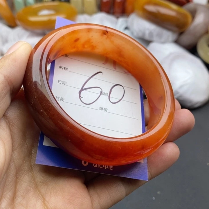 石英质玉未镶嵌手镯