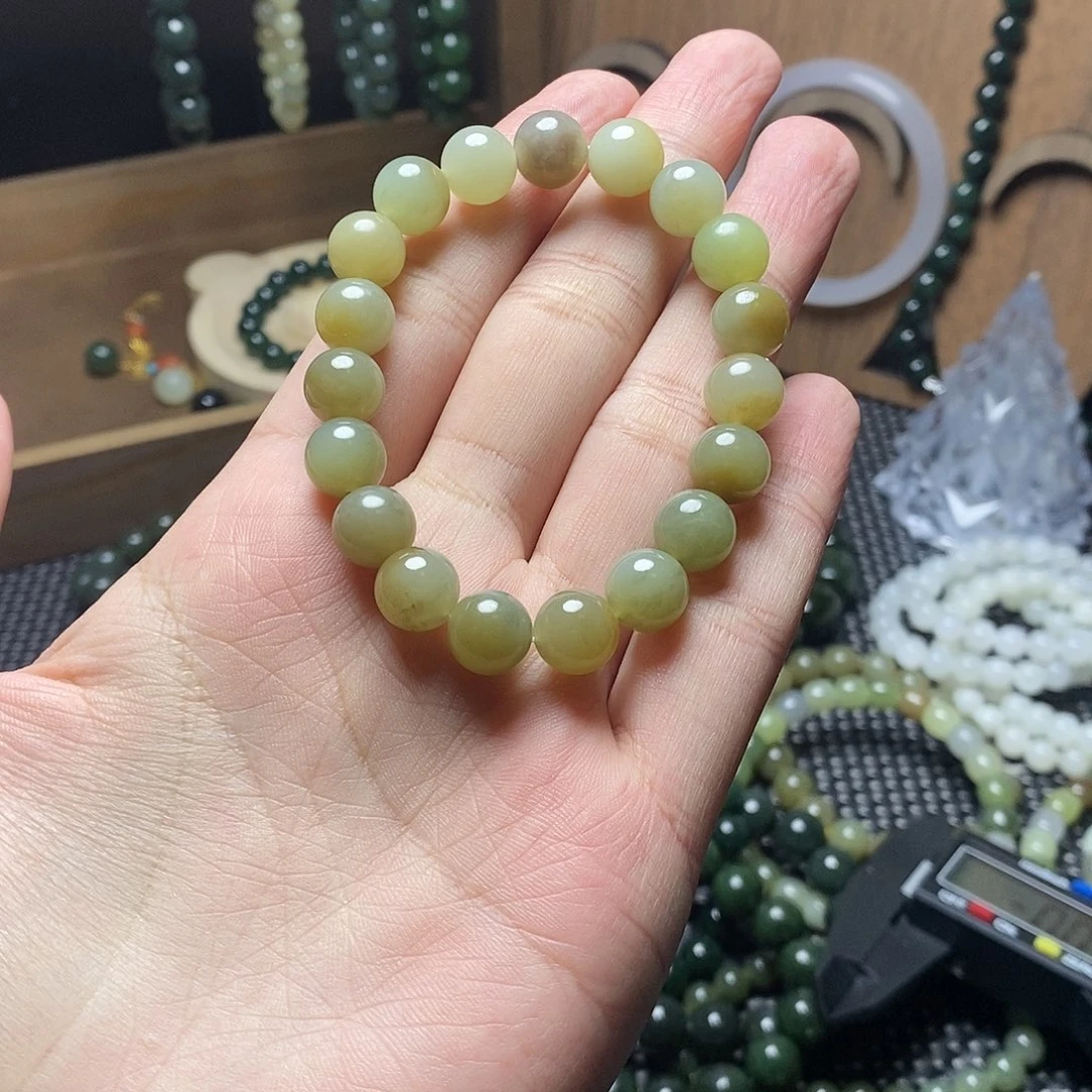 和田玉未镶嵌手串