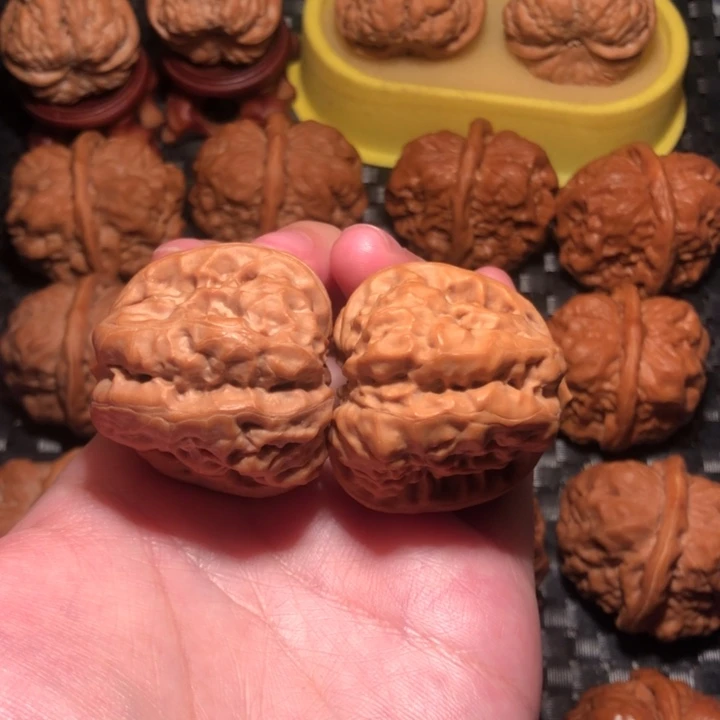 @***坤文玩核桃把件蛙王