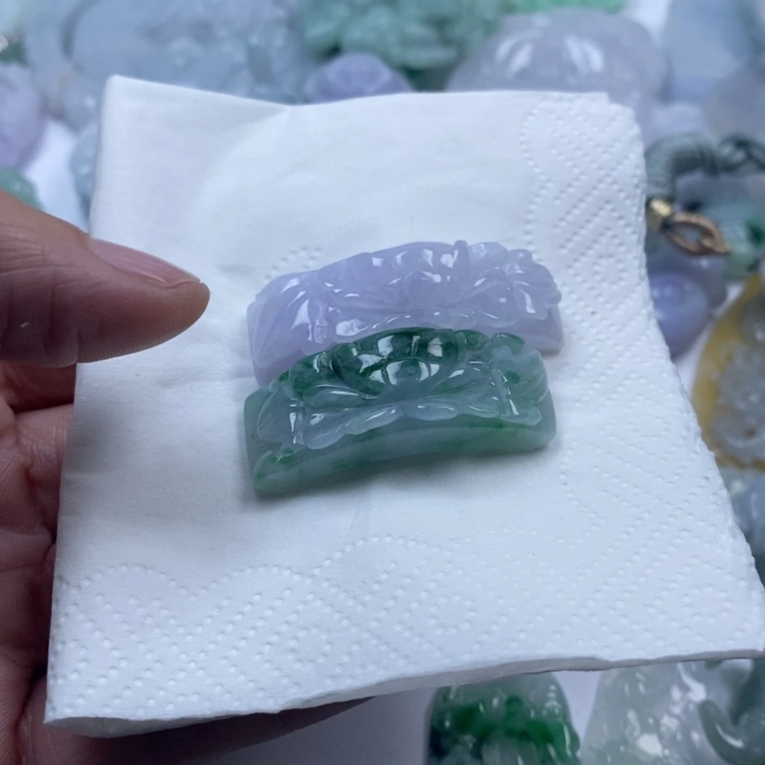 颈饰未镶嵌翡翠安**啦翡翠