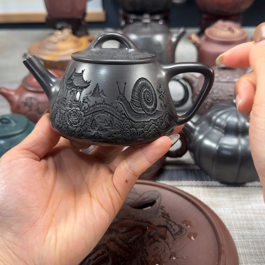 茶壶紫砂紫砂紫色紫砂