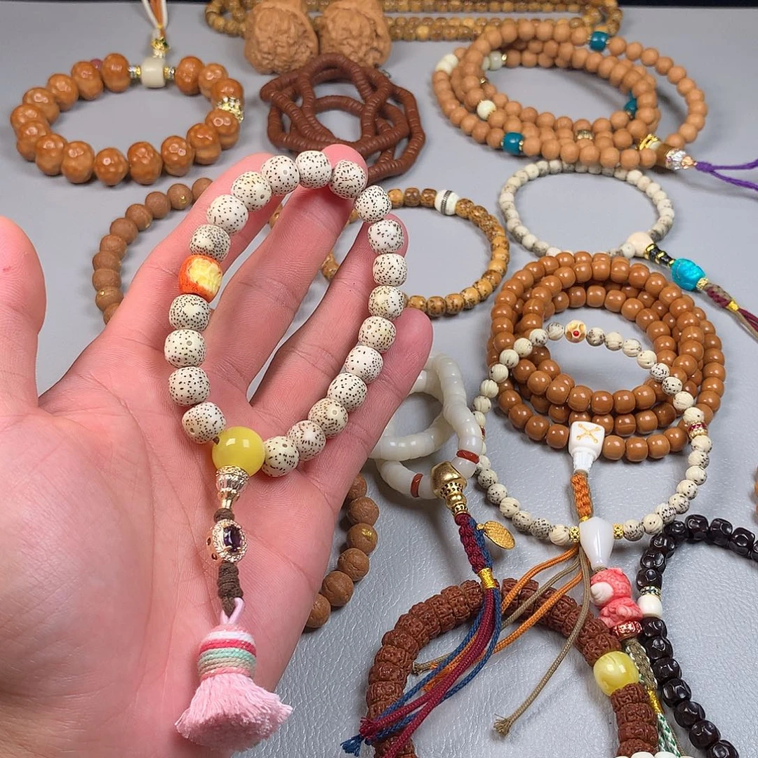 吊坠星月菩提。。。。。。。。。。