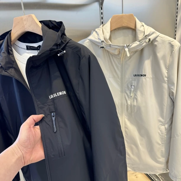 高品质男士春夏款轻奢户外休闲时尚连帽外套