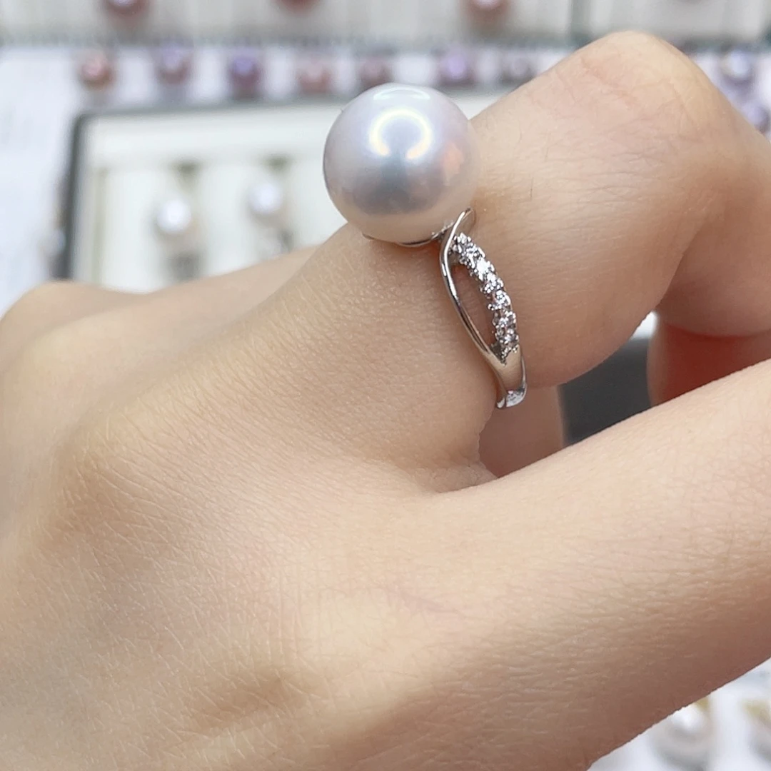 淡水珍珠未镶嵌吊坠(赠链)