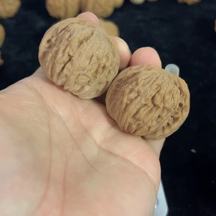 把件文玩核桃40左右四座楼，编号022