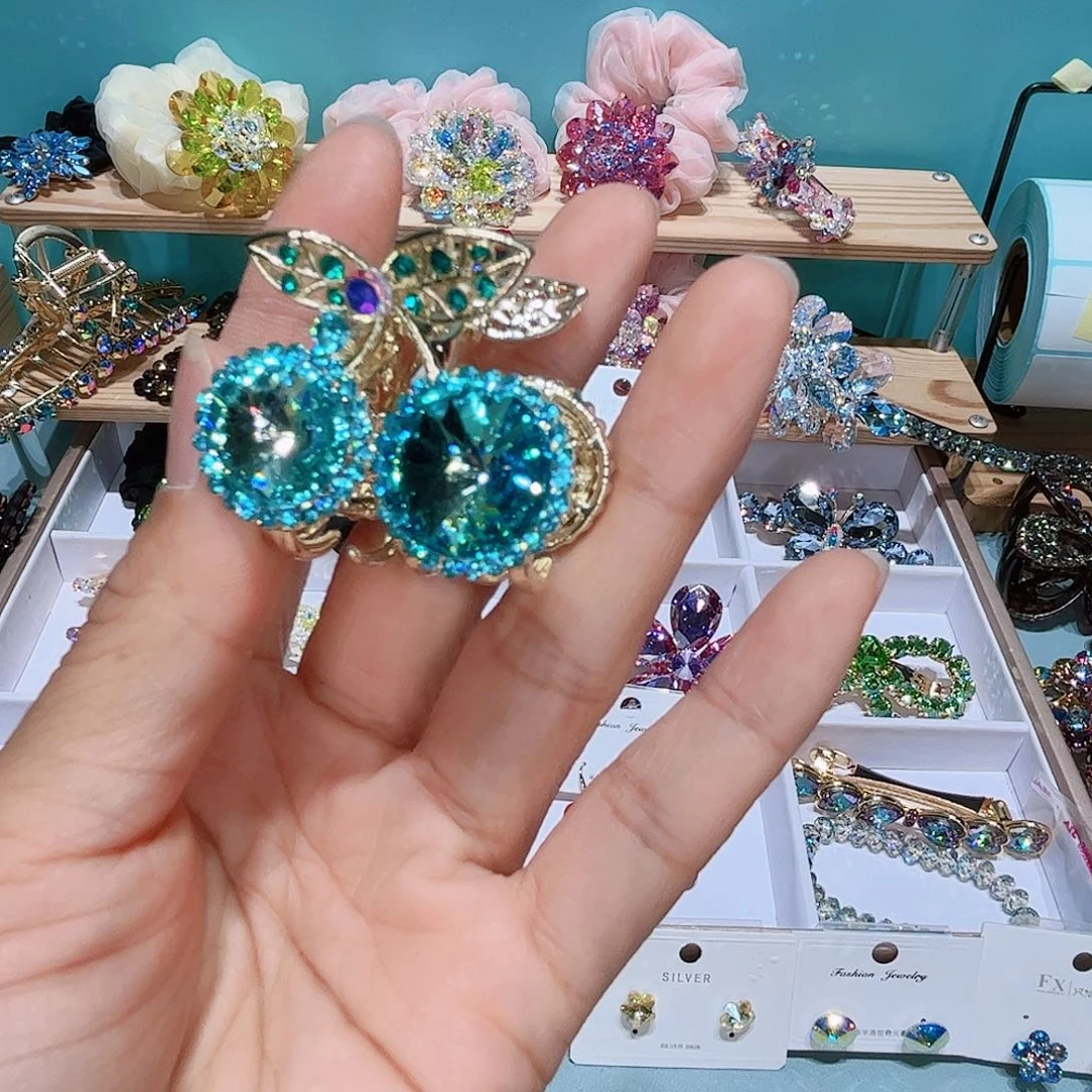 布艺铁合金耳钉的