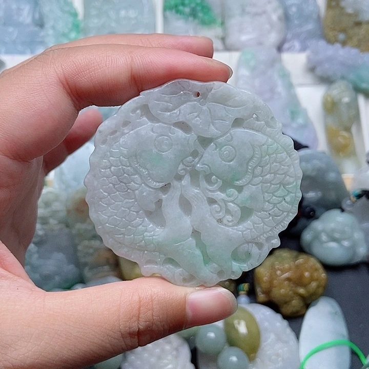 翡翠未镶嵌颈饰翡翠