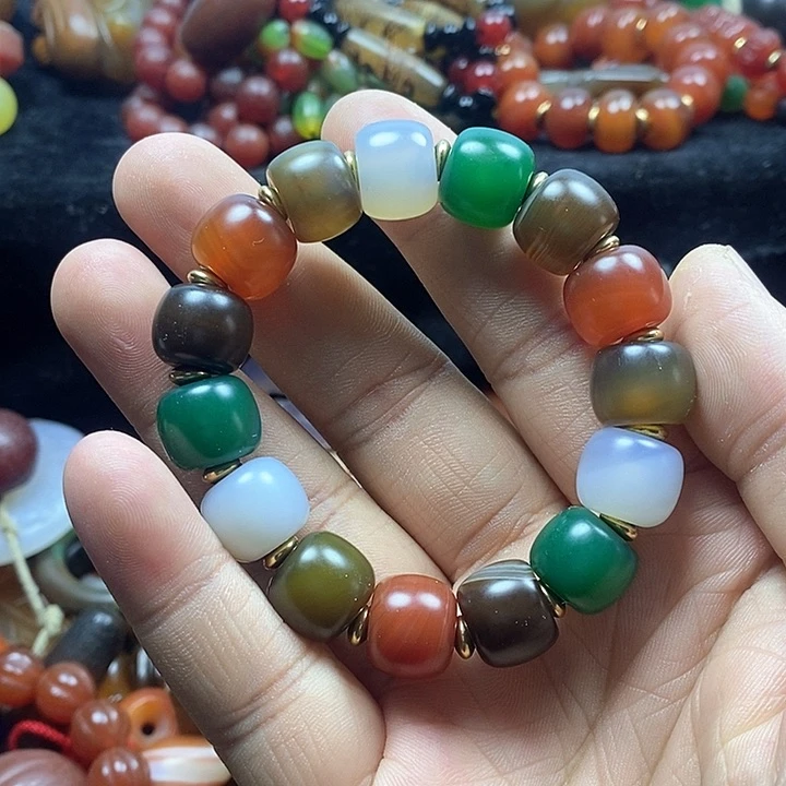 玛瑙/玉髓手串未镶嵌