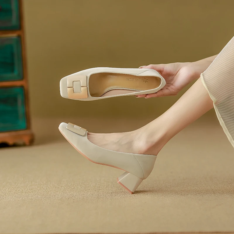 羊皮版粗跟单鞋女2024年新款一脚蹬浅口方头软底法式仙女风工作鞋